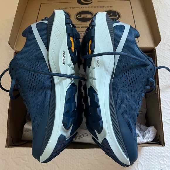 NIB! Topo Ultraventure 3 trail running shoes size 7W WIDE roomy toe box - Picture 3 of 9